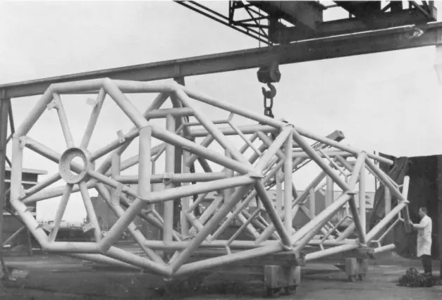 Radio mast Metallisation